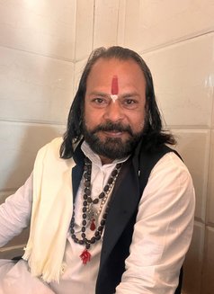 Bhim - Male escort in New Delhi Photo 3 of 5