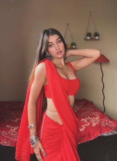 Bhumi - escort in Kochi Photo 2 of 6