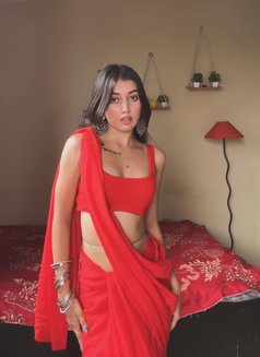 Bhumi - escort in Kochi Photo 5 of 6