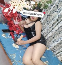 Bhumi misstrss & sult online n real meet - escort in New Delhi