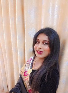 Bhumi Sen - Transsexual escort in Mumbai Photo 2 of 4