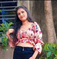 Bhumika Cam and Meet available - escort in Kolkata