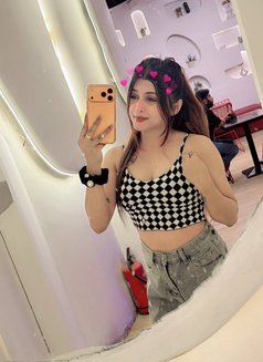 Bhumika - escort in Surat Photo 3 of 3
