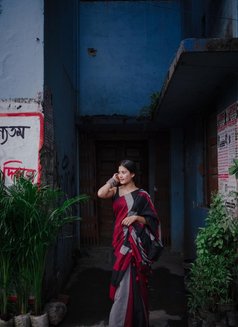 South Model Available Incall In Delhi - escort in New Delhi Photo 2 of 5