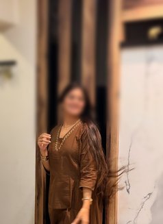 Bhumika Verma - puta in Pune Photo 1 of 3