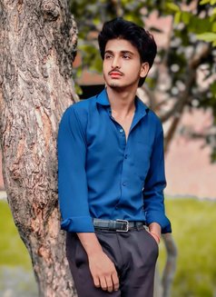 Your personal slave - Male escort in New Delhi Photo 2 of 3