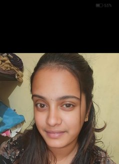 Bhuvana - escort in Chennai Photo 4 of 9