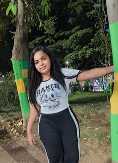 Bhuvana - escort in Chennai Photo 8 of 9