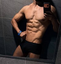 Bi Arab Nomad - Male escort agency in Al Manama