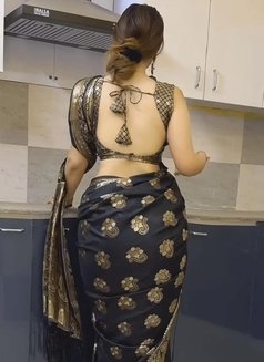 Bi Bi South Indian Bhabhi - escort in Ajmān Photo 4 of 4