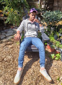 Bi Curtis - Male escort in Cape Town Photo 2 of 2