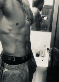 BI_FuckbiddenPleasure - Masajista in Nairobi Photo 1 of 1