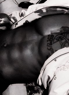 BI_ForbiddenPleasure - masseur in Nairobi Photo 1 of 2