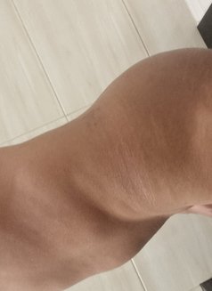 Bi Horny Man - Male escort in Dubai Photo 1 of 3