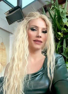 Bi̇lge - Transsexual escort in İstanbul Photo 6 of 10