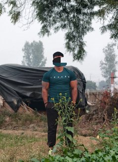 Bi Top Master - Male escort in Dubai Photo 4 of 7