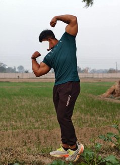 Bi Top Master - Male escort in Dubai Photo 7 of 7