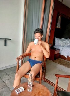 BIG D Partner - Male escort in Bali Photo 2 of 3