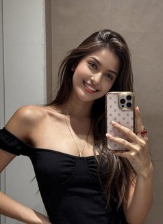 Akechi - escort in Singapore Photo 2 of 3