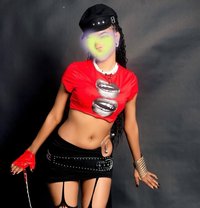Kelly available now - escort in Accra Photo 3 of 5