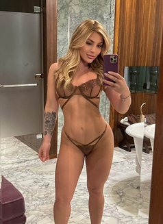 Bianca - escort in Dubai Photo 2 of 11