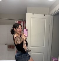 Bianca - escort in Reading Photo 1 of 3