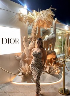 Bianca - escort in Doha Photo 3 of 5