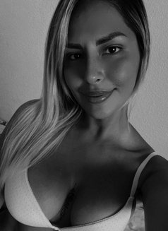 Bianca - escort in Doha Photo 5 of 5