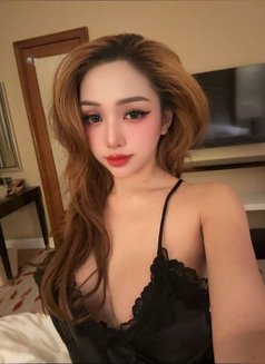 Bianca - escort in Taipei Photo 3 of 12