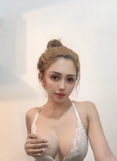 Bianca - escort in Taipei Photo 9 of 12