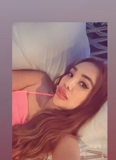 Bianca - escort in Bali Photo 8 of 10