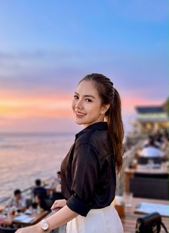 Bianca - escort in Bali Photo 3 of 5