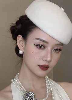 Bianca - escort in Hanoi Photo 4 of 8