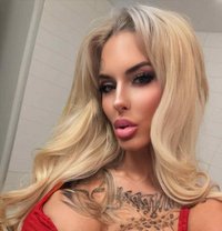 Bianka Fox - masseuse in Montreal