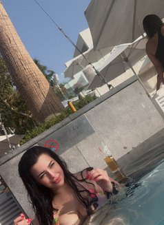 Biba - puta in Dubai Photo 3 of 7