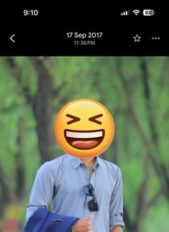 Arb - Acompañantes masculino in Pokhara Photo 1 of 9