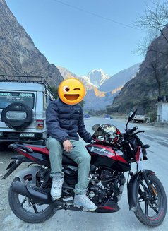 Arb - Acompañantes masculino in Pokhara Photo 4 of 9