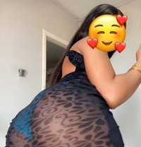 Bibi - escort in Accra