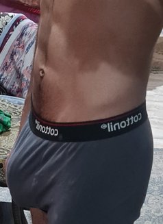 Bibo - Acompañantes masculino in Cairo Photo 3 of 3