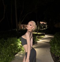 Bienabel - Transsexual escort in Riyadh Photo 1 of 14