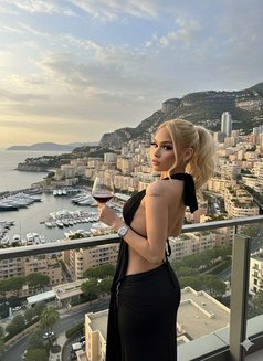 Bienabel - Transsexual escort in Jeddah Photo 7 of 14