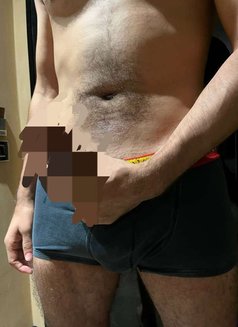 Big 25 cm - Male escort in Riyadh Photo 2 of 6