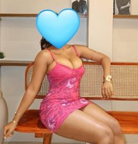 Big Boobs Beauty Queen lollipop Ass - puta in Ahmedabad