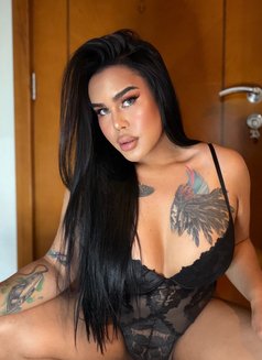 Big ass rimmer full of cum - Transsexual escort in Dubai Photo 1 of 20