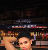 Big Banana Massage - Male escort in Bali