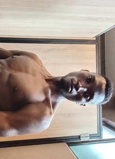 Big Bang - Male escort in Nairobi Photo 1 of 2