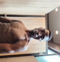 Big Bang - Male escort in Nairobi