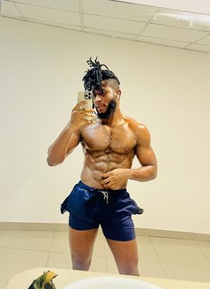 Big Big Long Black - Acompañantes masculino in Al Manama Photo 8 of 9