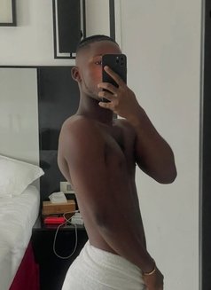 Big Black Dick sweet - Male escort in Al Manama Photo 2 of 2