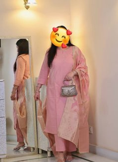 MATURE HOUSE WIFE ANAL QUEEN - escort in New Delhi Photo 3 of 25